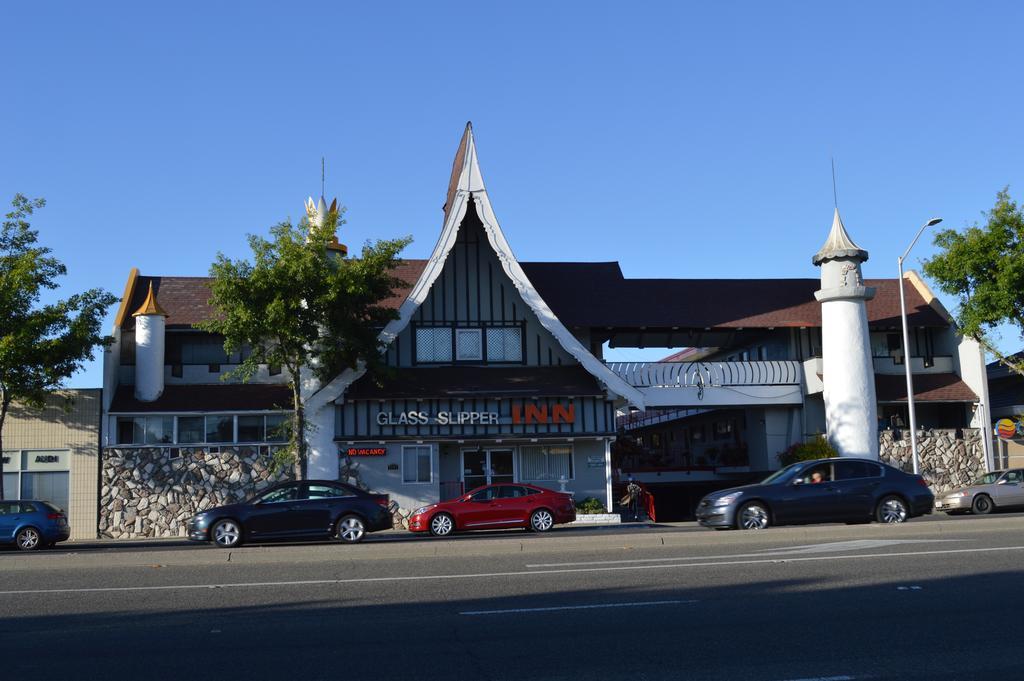 Glass Slipper Inn - Stanford Palo Alto Zewnętrze zdjęcie